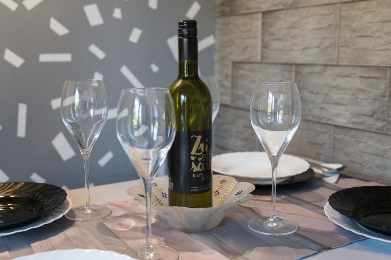 50 Shades Of Grey Apartment Porec