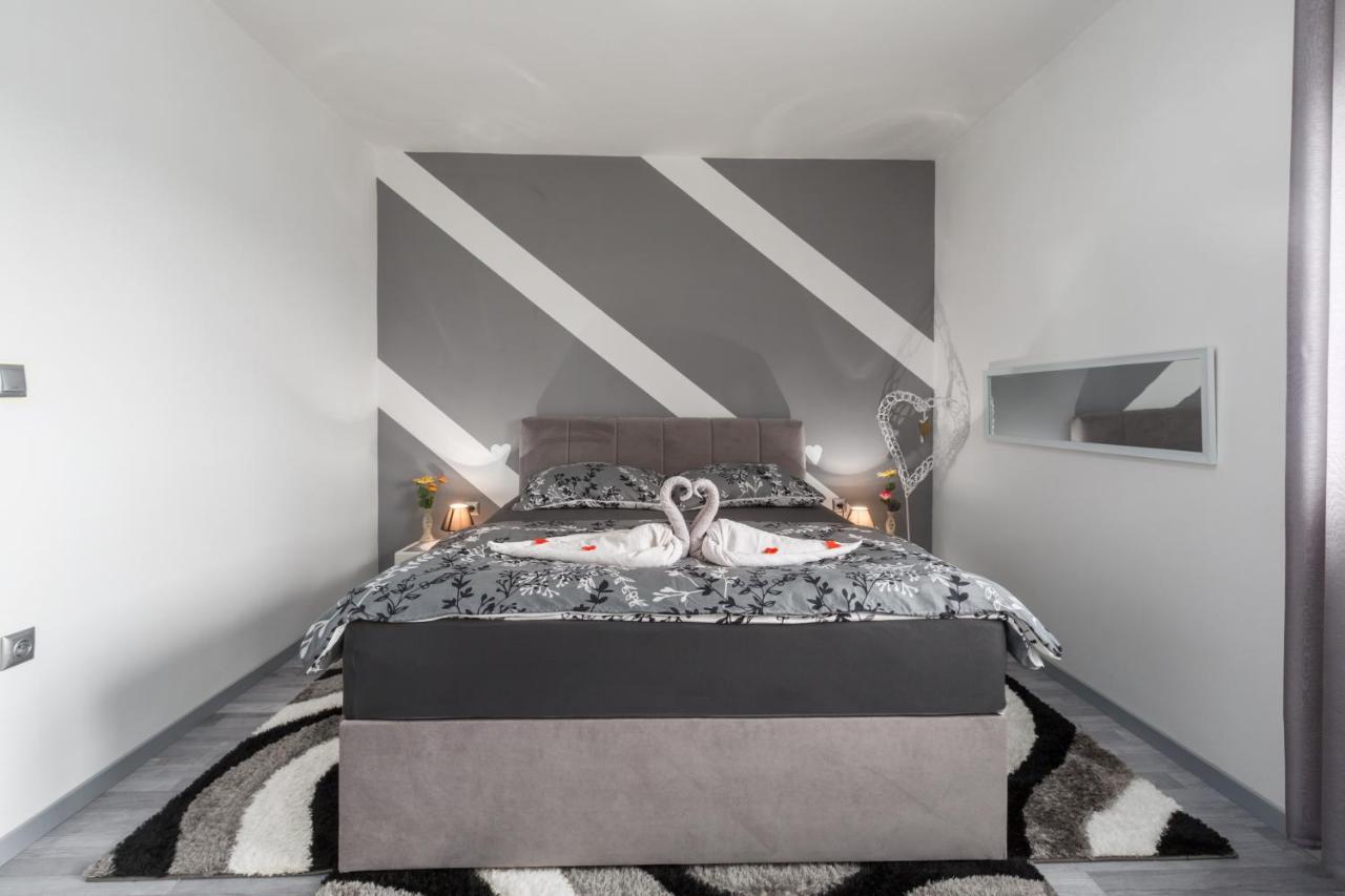 Apartment 50 Shades Of Grey